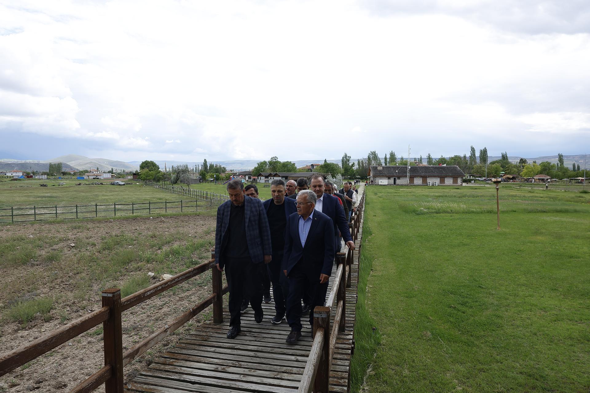 Başkan Büyükkılıç, “Sultan Sazlığı turizm destinasyonunun önemli parçalarından biri”