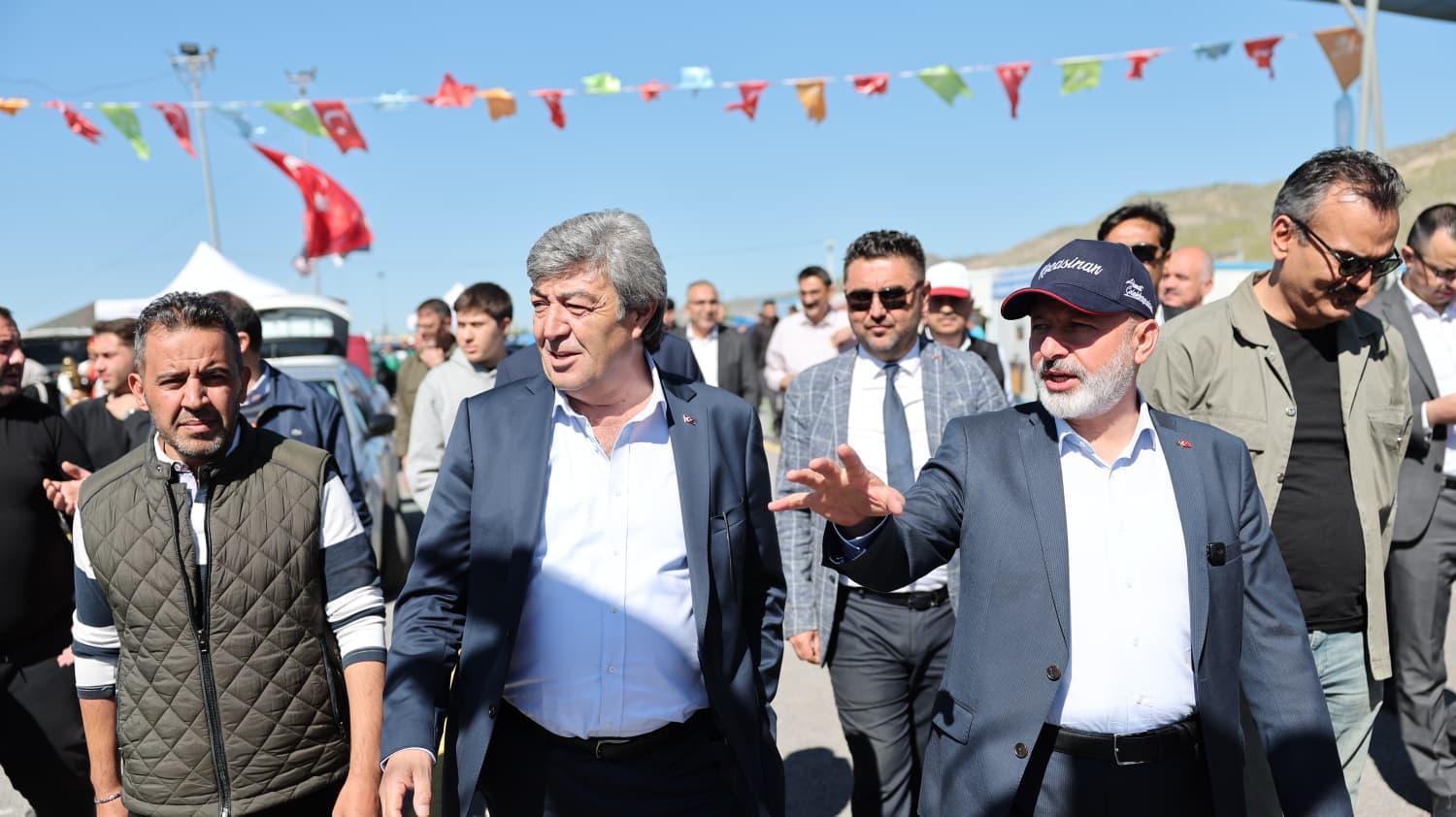 Başkan Çolakbayrakdar, “Modern kurban kesim ve satış alanımız Türkiye’ye örnek”