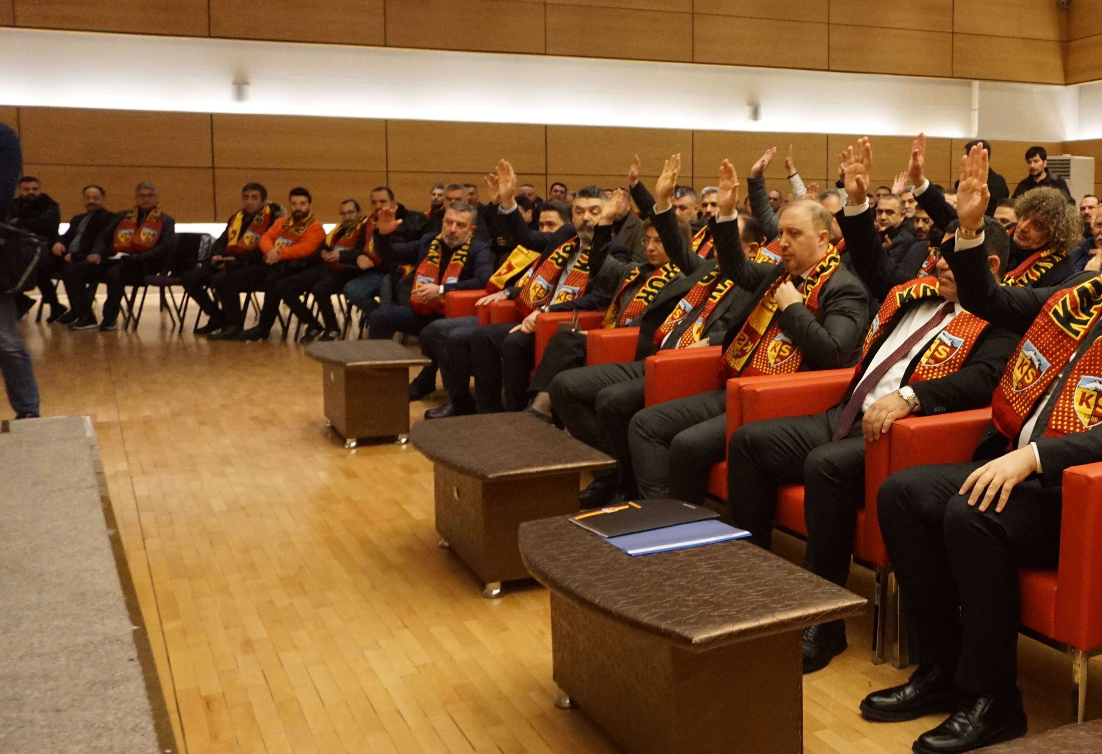 Kayserispor’un yeni yönetimi için çalışmalar sürüyor