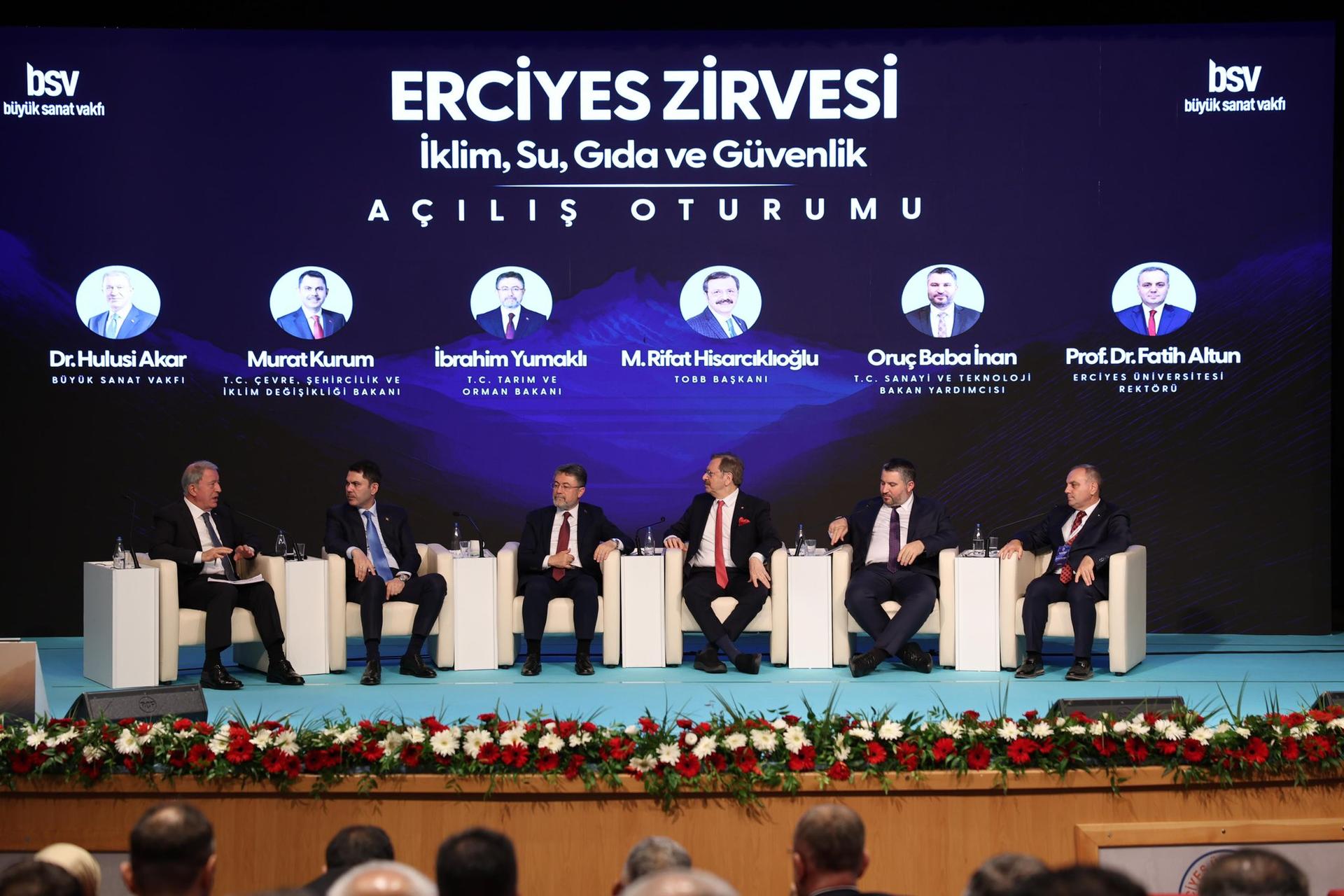 Bakan Murat Kurum; “Temiz enerji olmadan sürdürülebilir gelecek olmaz”