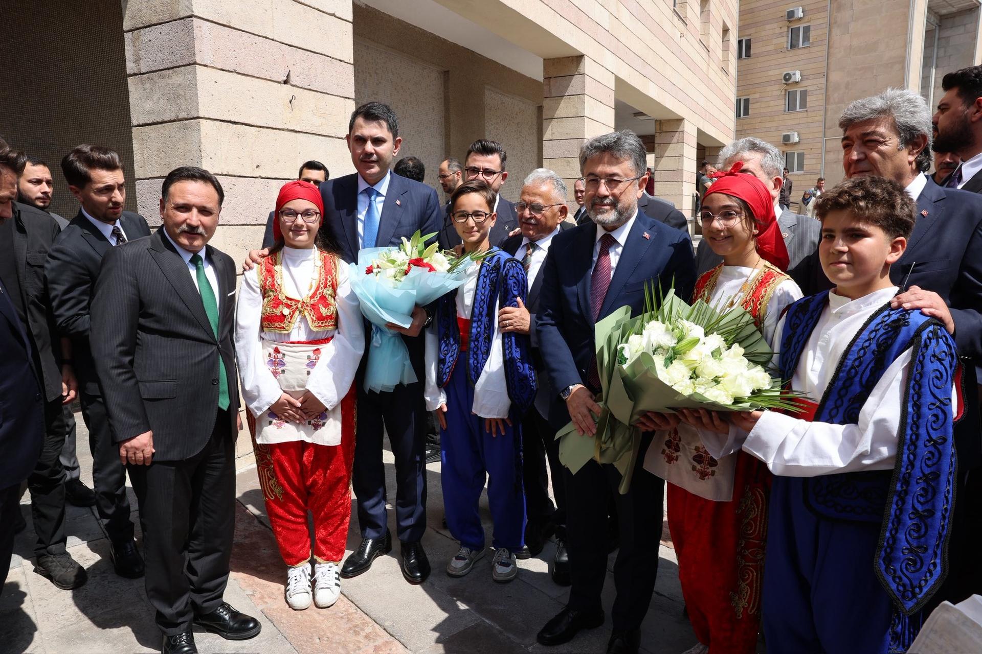 Bakan Kurum ve Bakan Yumaklı’dan Valiliğe ziyaret