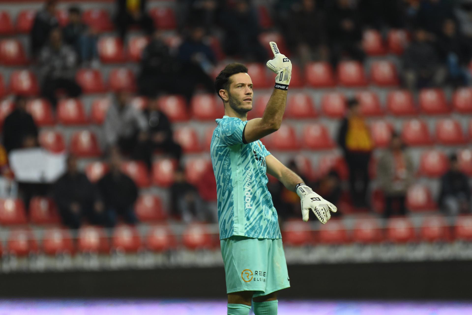 Kaleci Onurcan Piri, Kayserispor’a veda etti
