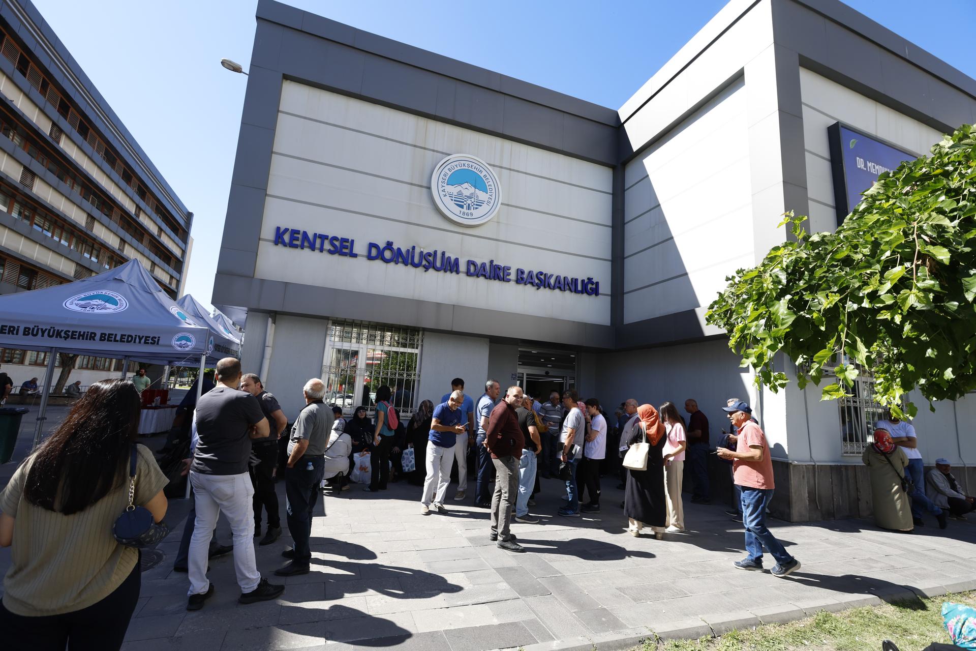 Sahabiye Kentsel Dönüşüm Projesi 3. Etabında 800 hak sahibi ile görüşüldü