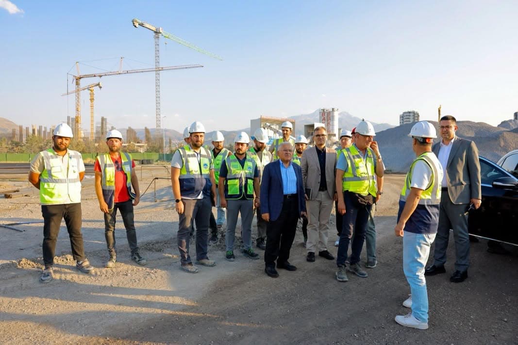 Başkan Büyükkılıç, “Kartal Katlı Kavşağı planlanan takvim doğrultusunda ilerliyor”
