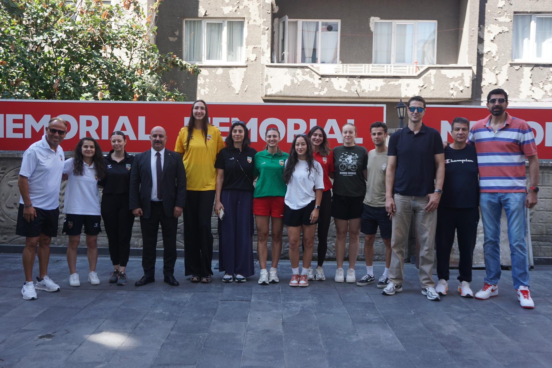 Melikgazi Kayseri Basketbol sporcuları sağlık kontrolünden geçti