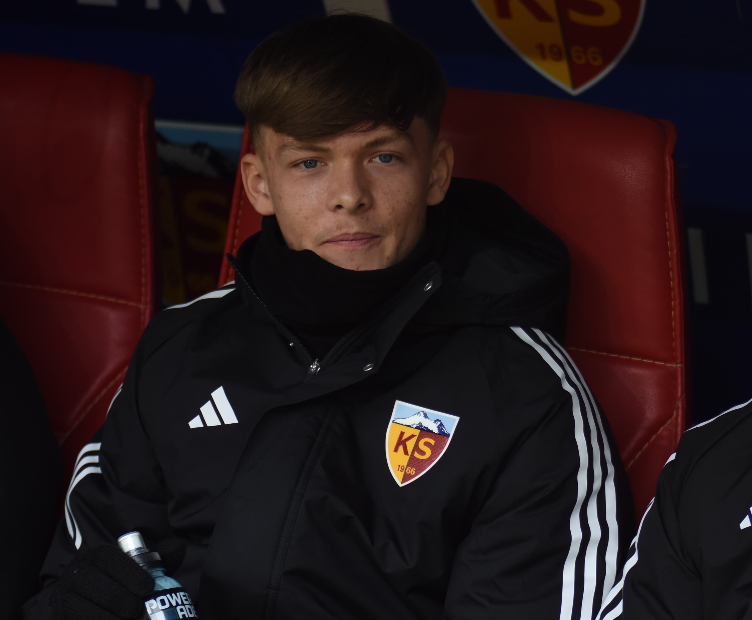 Kayserispor’da sadece 3 maça çıkan Sam Mather ile yollar ayrıldı