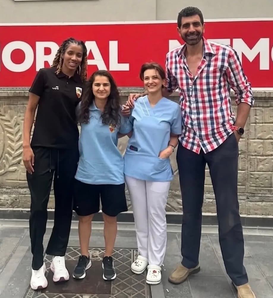 Melikgazi Kayseri Basketbol’un yeni transferlerinden Jones takıma katıldı
