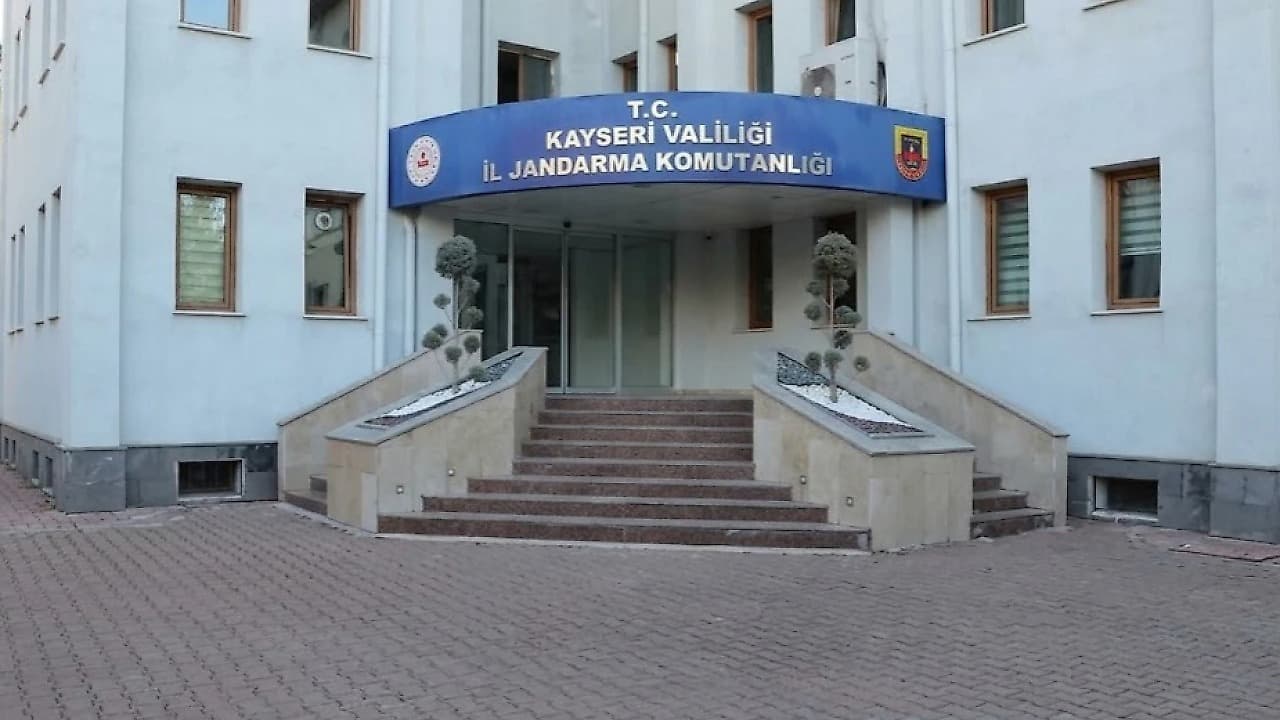 Jandarma ekiplerince 85 aranan şahıs yakalandı