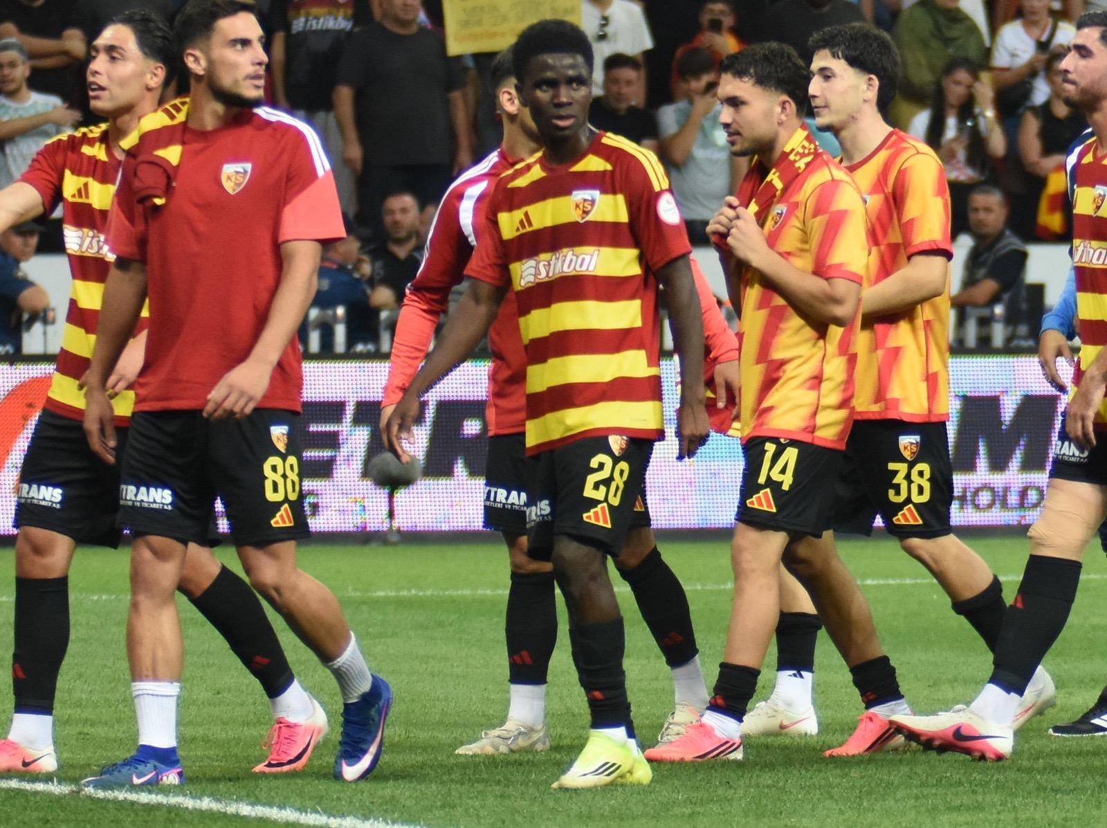 Kayserisporlu Camara’ya milli davet