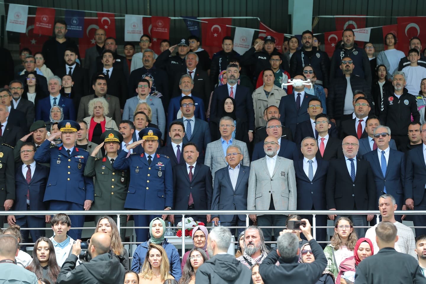 19 Mayıs Atatürk’ü Anma, Gençlik ve Spor Bayramı coşkuyla kutlandı
