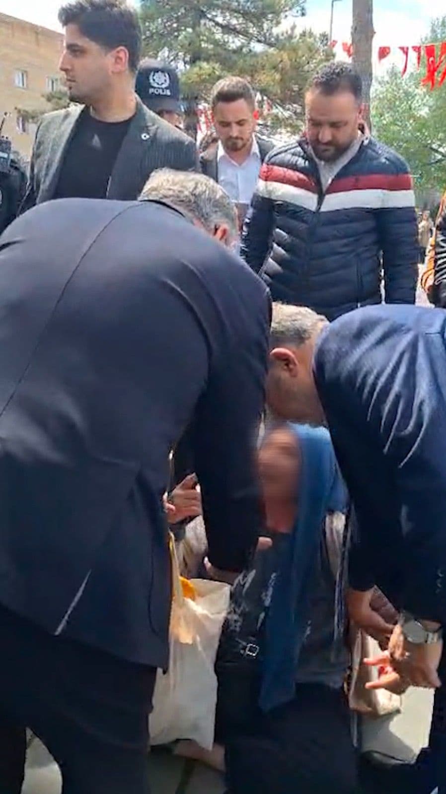 ‘Bizi açlığa mahkum ettiniz’
