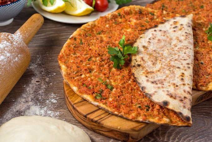 Ticaret Bakanlığı’ndan bin 450 TL’ye lahmacun satan işletmeye ceza