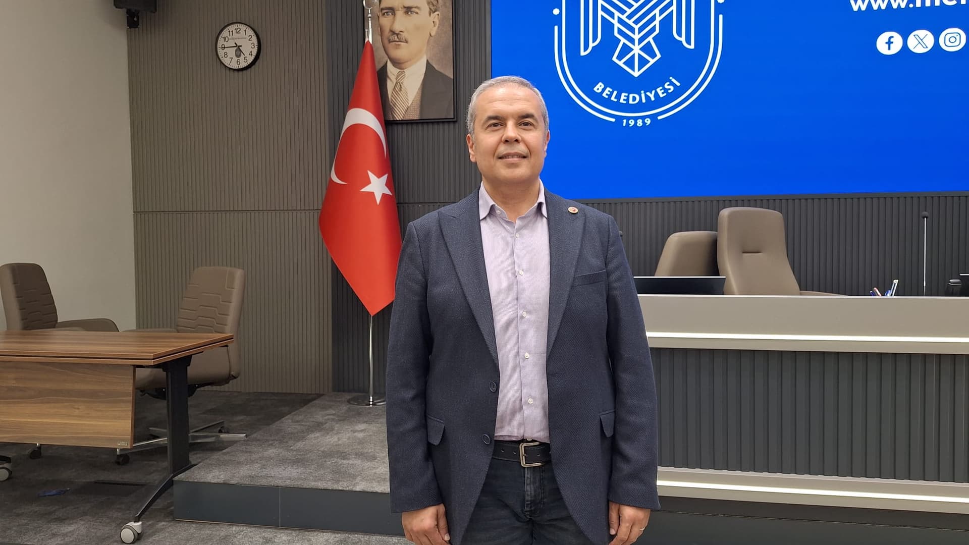 CHP’li Özgür Özer; “Havacılık Lisesi'nin önünde çok ciddi kazalar meydana geliyor, hız kesici bariyerler ve engeller yapılmalı”