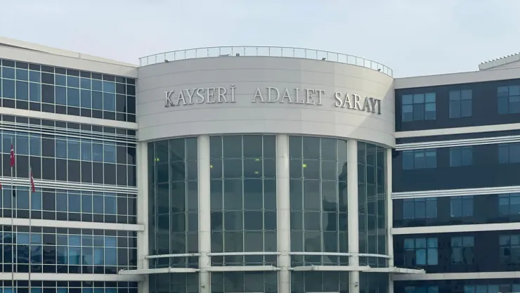 Haklarında dolandırıcılıktan dava açılan şahıslar suçlamayı reddetti