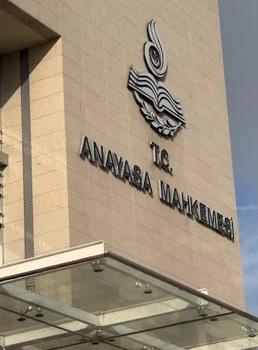 Anayasa Mahkemesi süresiz nafaka düzenlemesini iptal etti