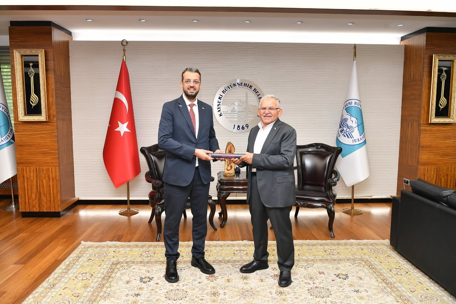Aces Women Allies Global Summit’in ev sahipliği bayrağı Büyükkılıç’a teslim edildi