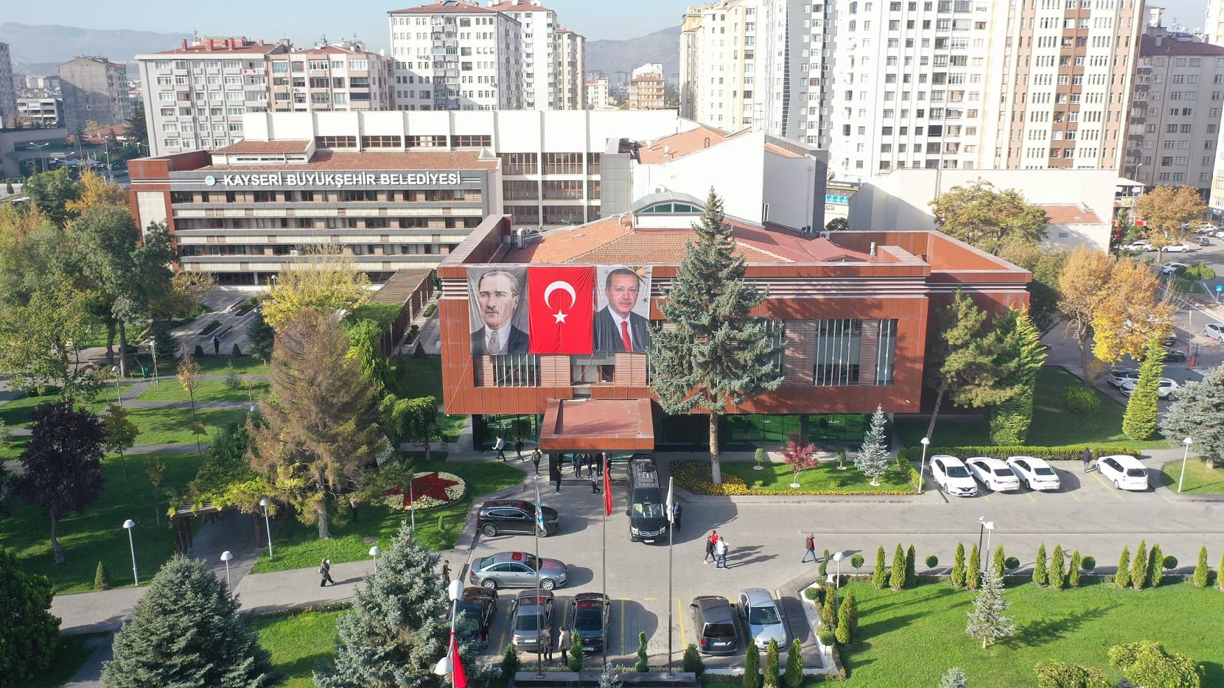 Kayseri Büyükşehir Belediyesi’nde önemli görev değişiklileri yaşandı