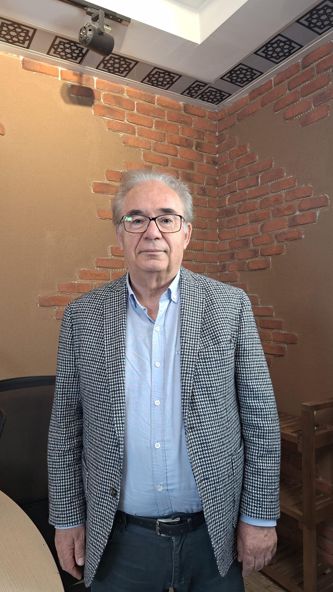 Ekonomist Uzunoğlu; “Altında yukarı doğru, petrolde aşağı doğru trend devam edecek”
