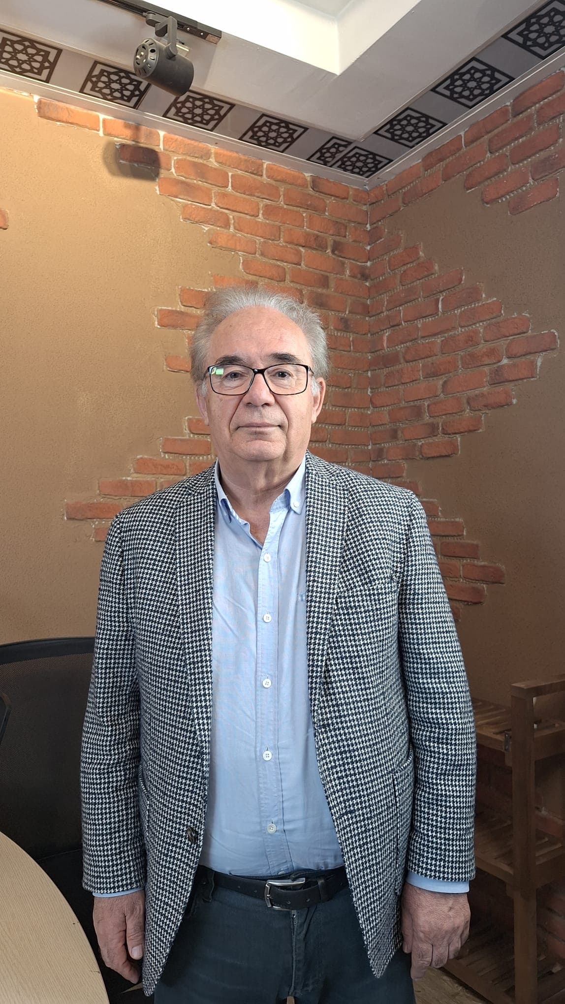 Ekonomist Uzunoğlu; “Altında yukarı doğru, petrolde aşağı doğru trend devam edecek”