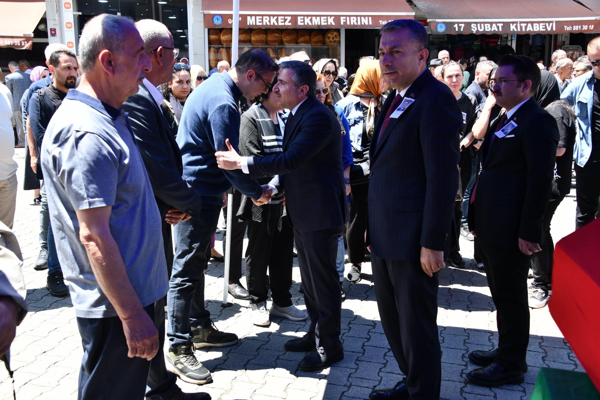 Vali Yardımcısı Şenol Esmer son yolculuğuna uğurlandı