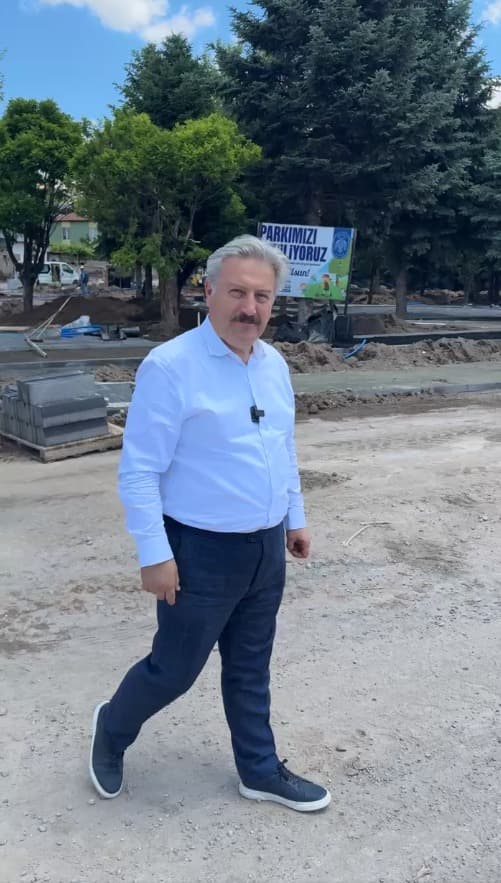 Fatih Parkı’nda yenileme çalışmaları başladı
