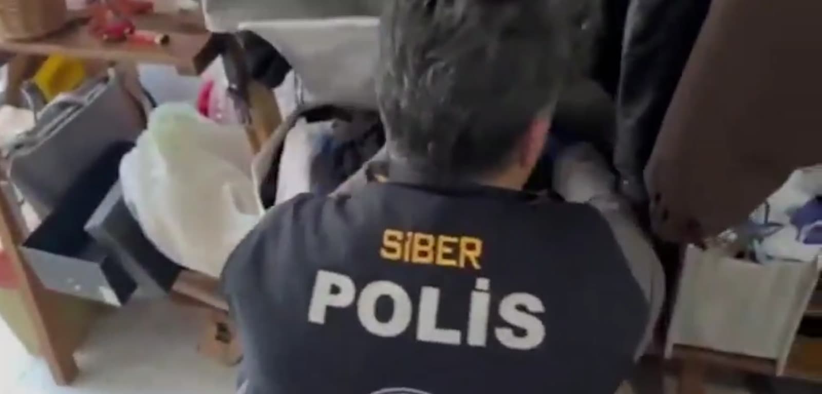 Polis ekiplerinden Kayseri dahil 23 ilde operasyon; 330 şüpheli yakalandı