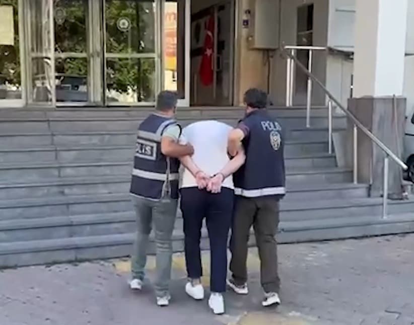 Dolandırıcılık suçundan aranan firari yakalandı