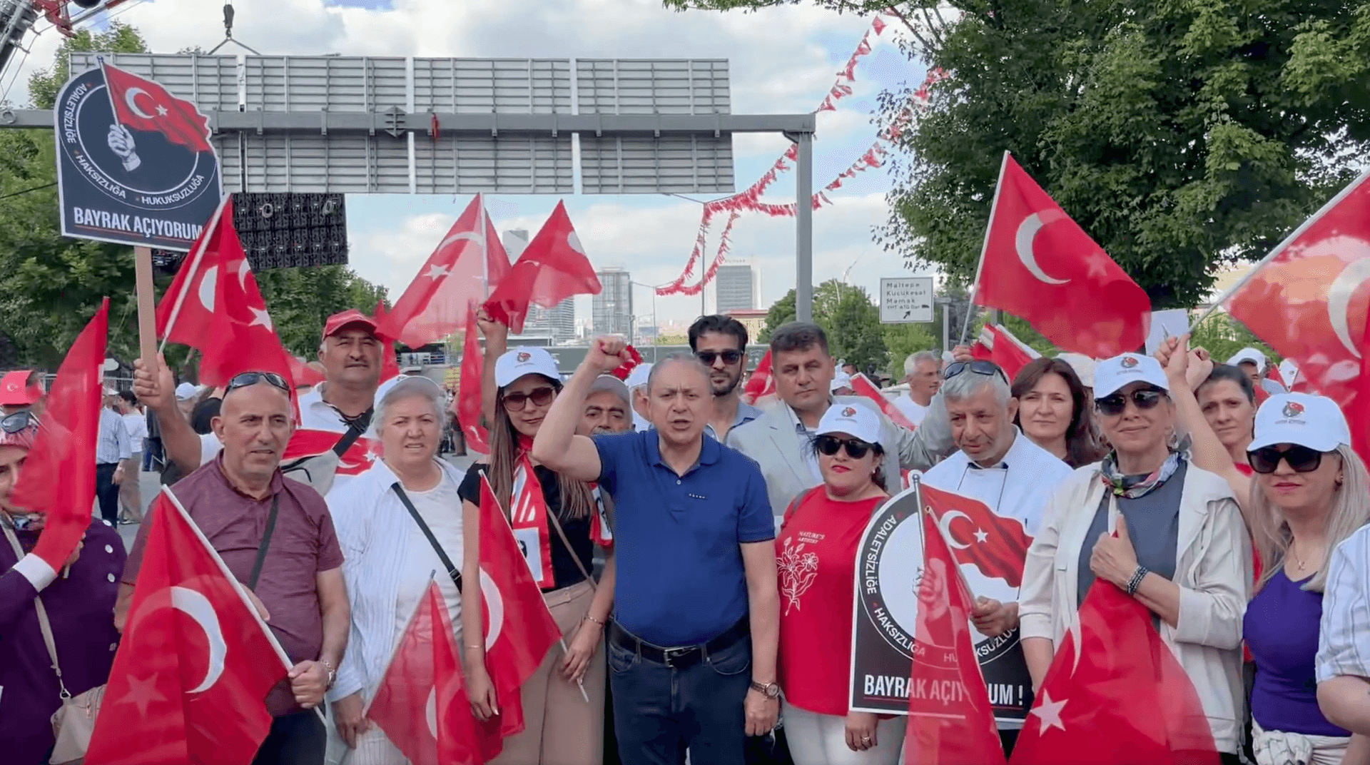 İYİ Parti Teşkilatları Tandoğan Meydanı’nda buluştu