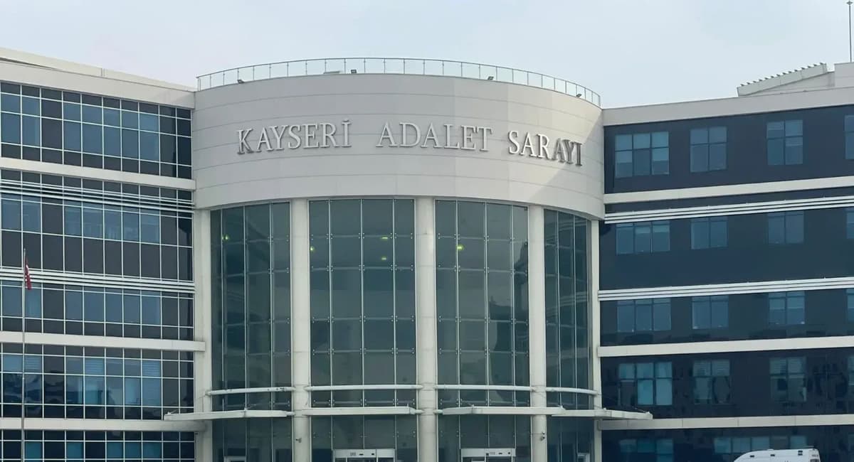 Bir kişinin ölümüyle ilgili yargılanan 2 kardeş ile babaları için istenen ceza belli oldu