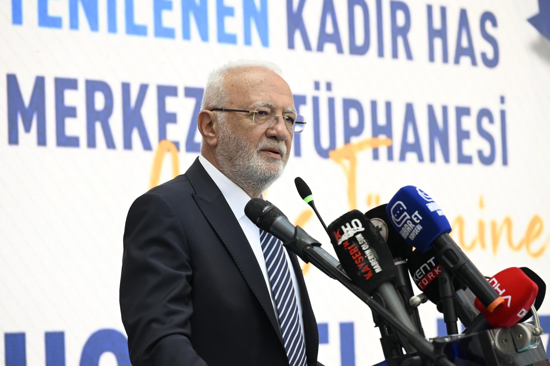 AK Parti Genel başkanvekili Elitaş, “YHT açılışı 2028 Ağustos olarak planlanıyor”