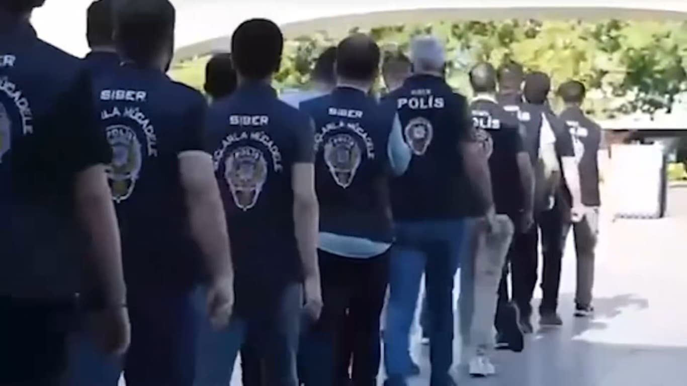 Kayseri dahil 14 ilde siber suç operasyonu: 306 şüpheli yakalandı