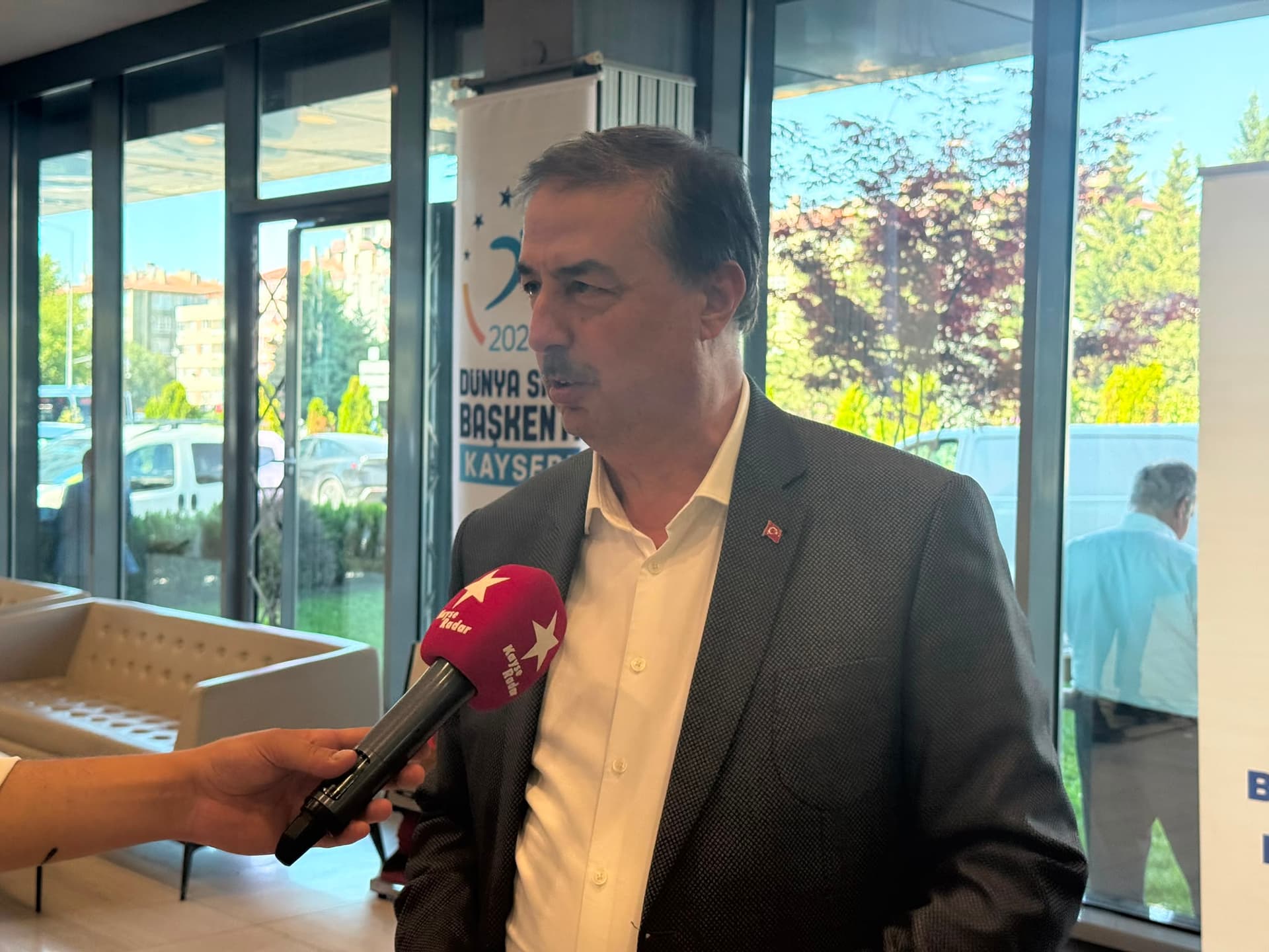 Yeşilhisar Kayısısı meclise taşındı