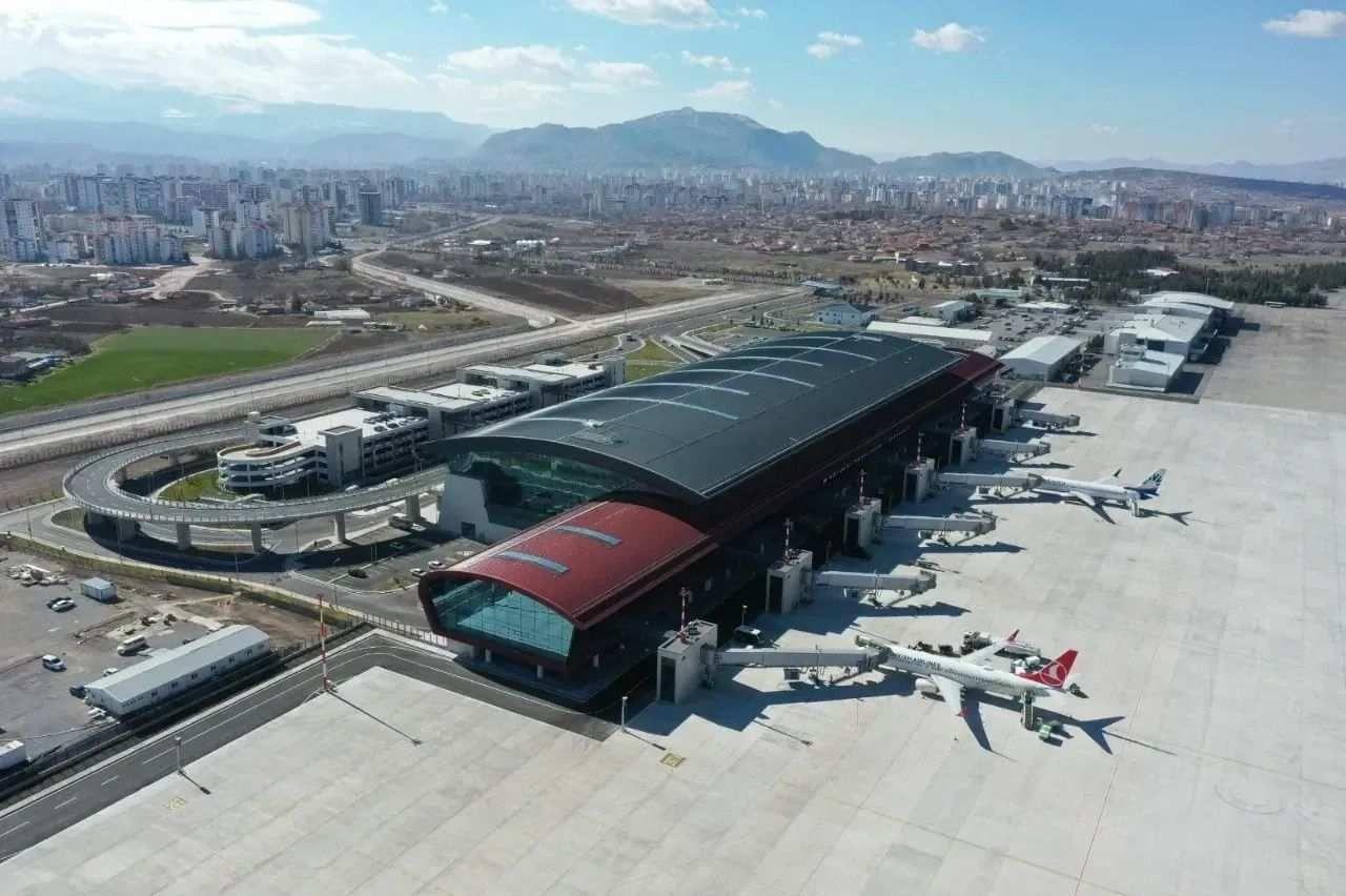 Kayseri Havalimanı yılın ilk 6 ayında, 1 milyon 275 bin yolcuya hizmet verdi