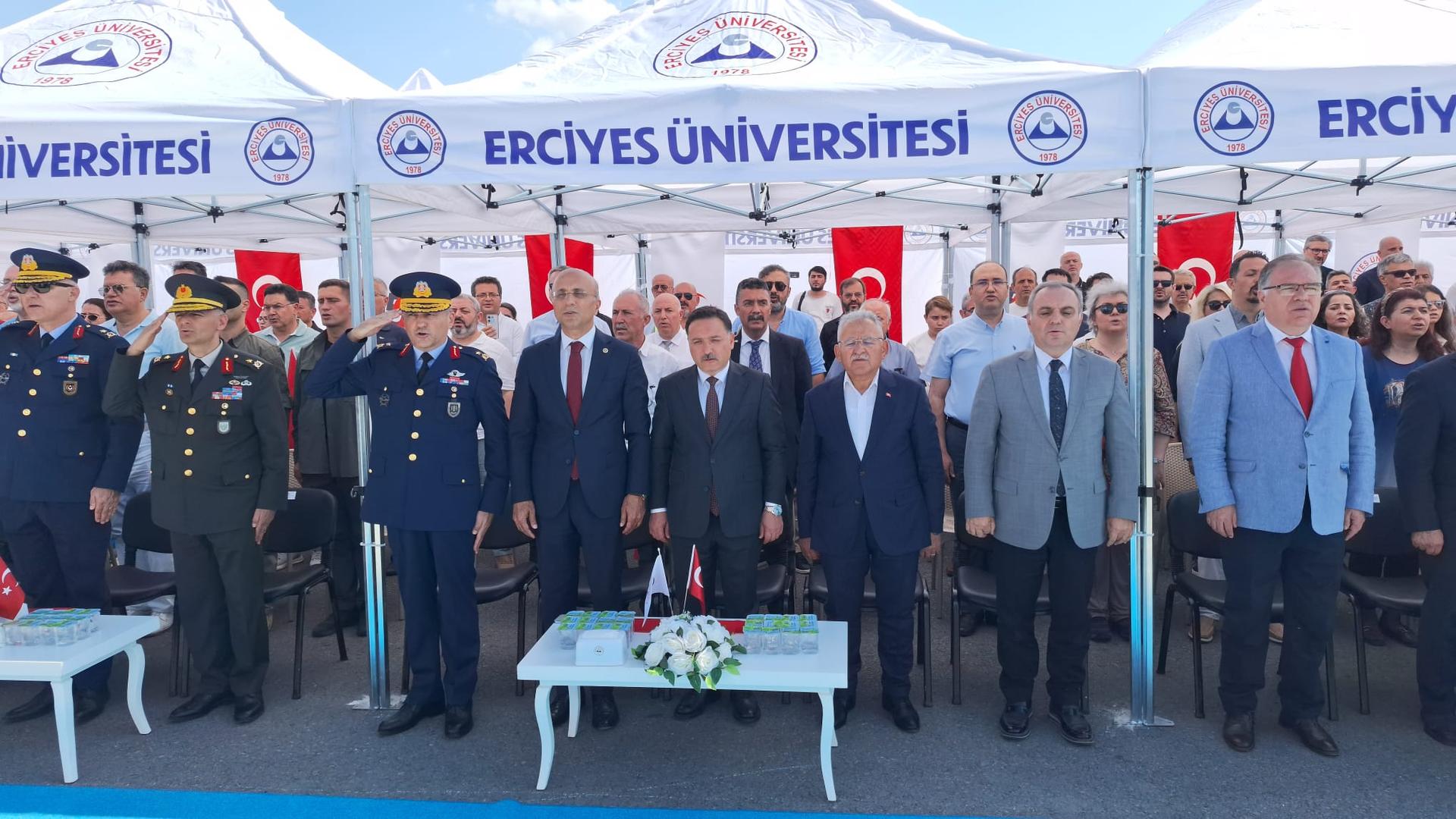 Vali Çiçek; “Kayseri her manada 15 Temmuz'da dik duruşuyla hatırlanacak bir şehirdir”