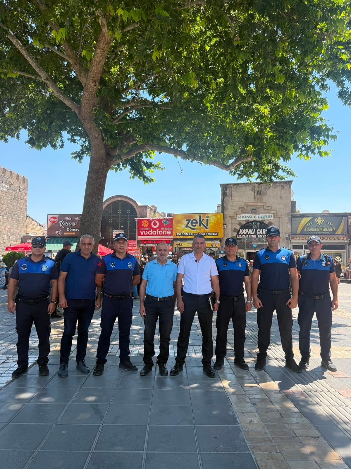 Zabıta Müdürü Özpolat, “El arabasıyla bir seyyara izin verirsek, 10 gün sonra bu sayı 50 olur”
