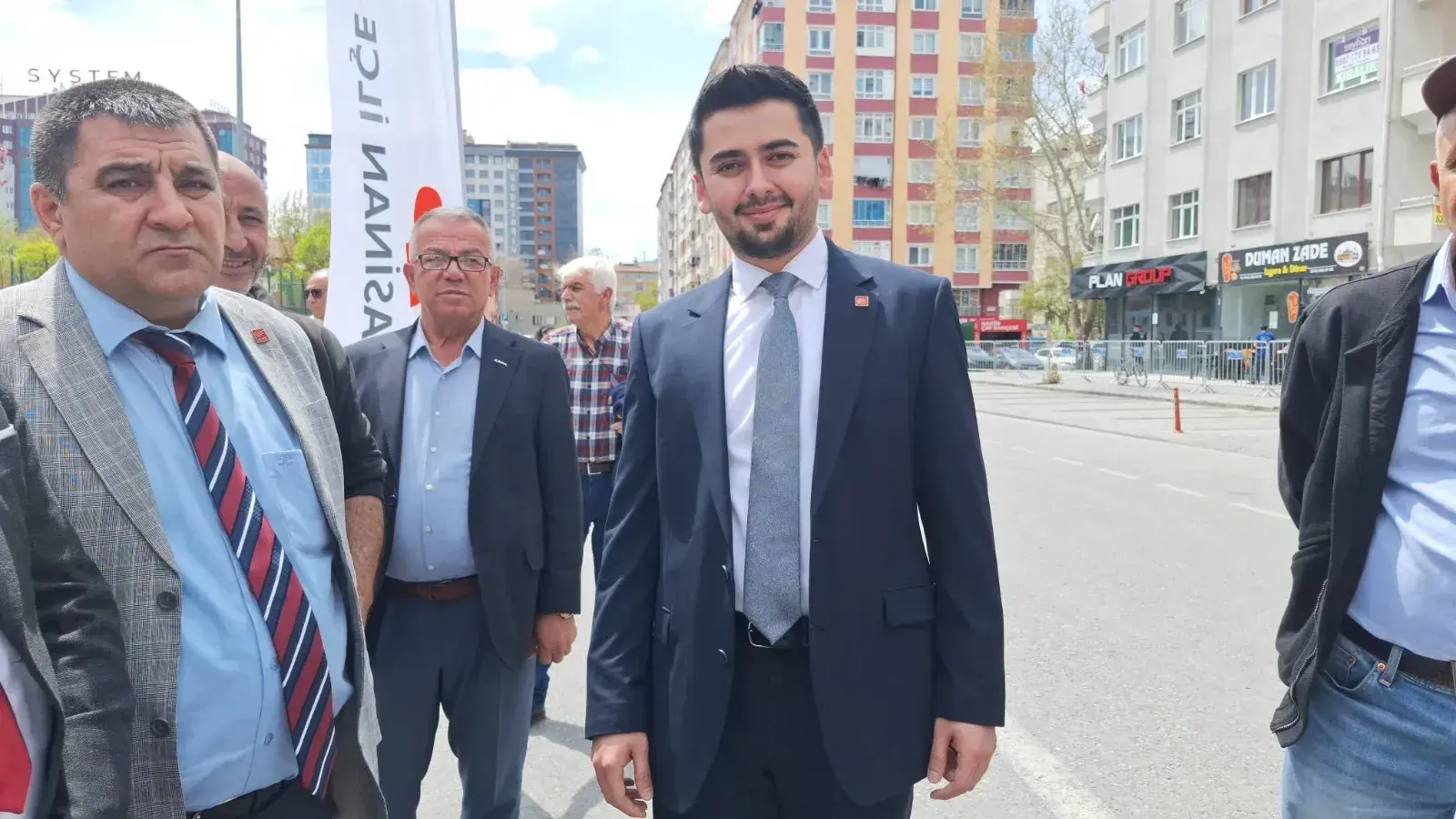 CHP eski İl Başkanı Gözbaşı; “Sizin şaibeli yapınızın dışında kalmak, bizim için en büyük onurdur”