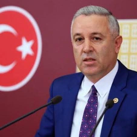 CHP’de Çetin Arık’ın da aralarında bulunduğu 264 eski vekil istifa etti
