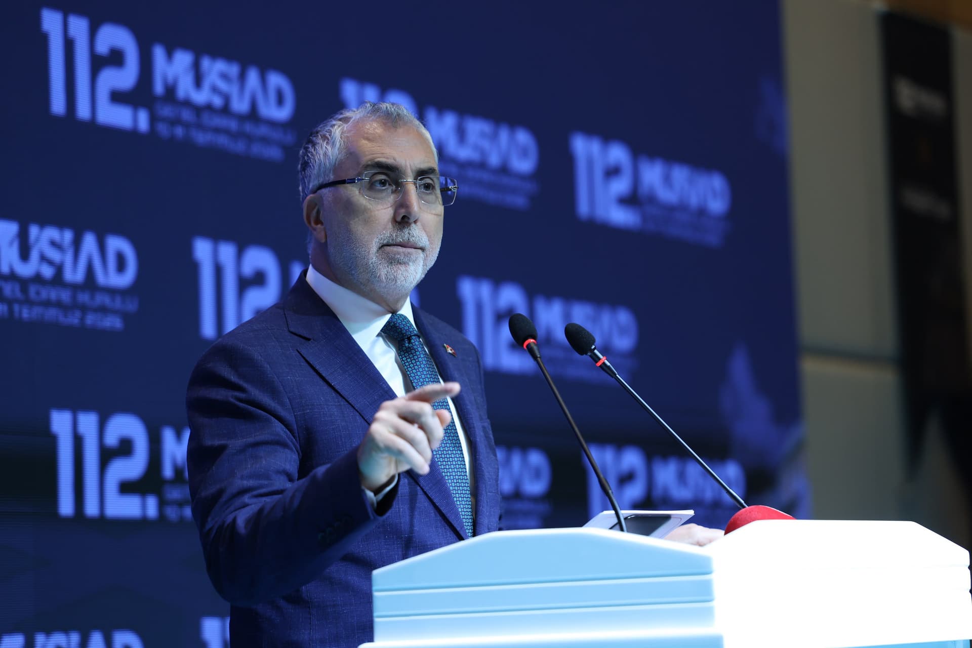 Bakan Işıkhan, “Gençlerde işsizlik oranı, 2005 yılından itibaren en iyi seviyede gerçekleşti”