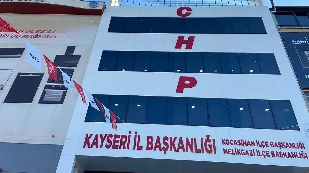 CHP İl Başkanı Marzioğlu’ndan Yeni Parti’ye; “Atatürk’ün aziz hatırasına yapılmış açık bir saygısızlıktır”