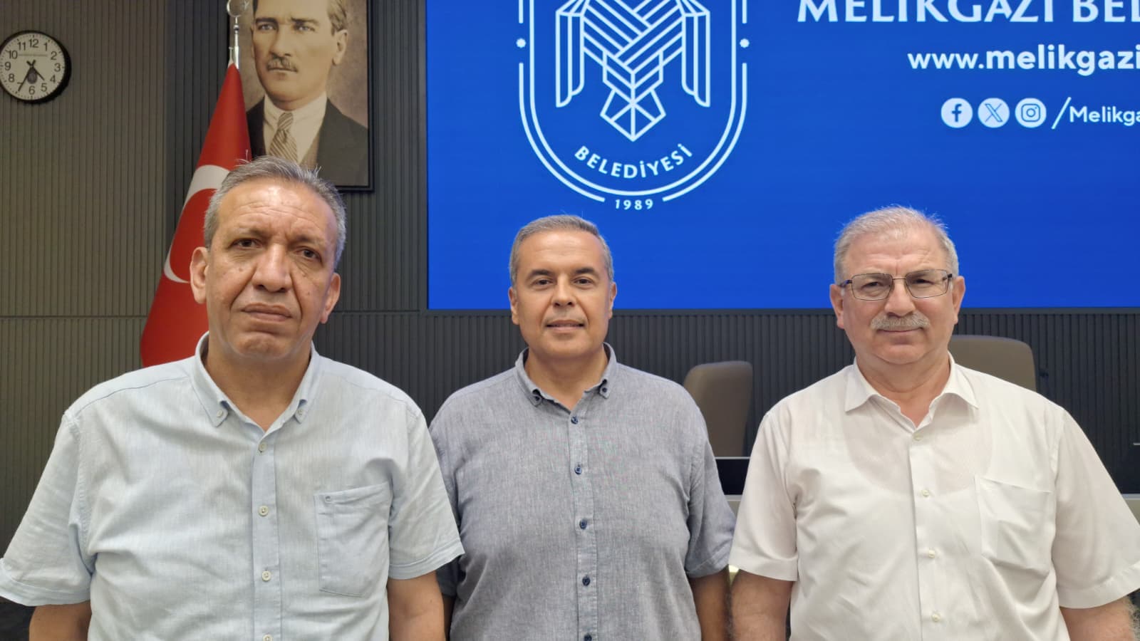 CHP’li Özgür Özer; “Türkiye Cumhuriyeti'ne ait hiçbir şeyin artık Suriye devletine hediye edilmesini istemiyoruz”