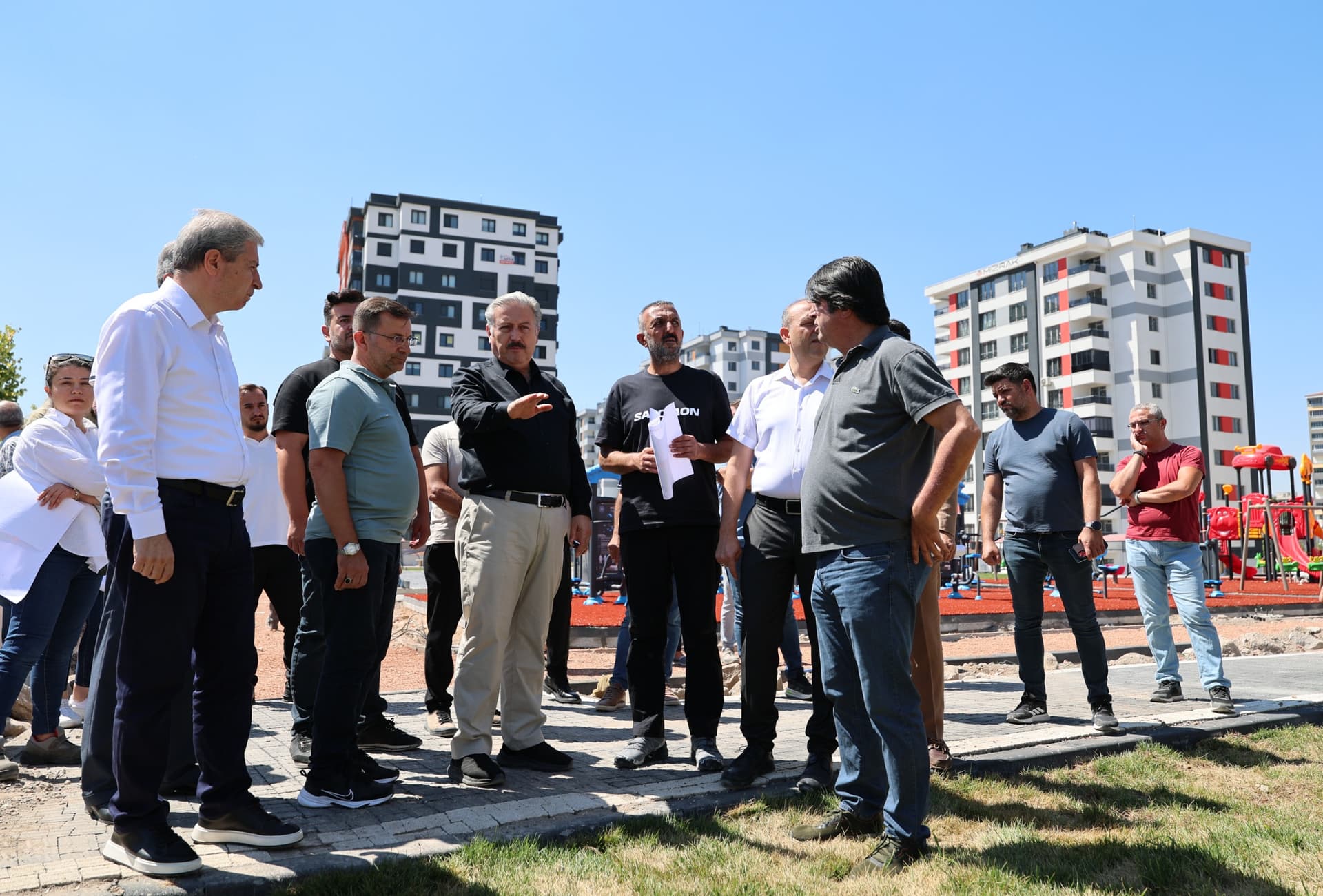 Melikgazi’de 11 farklı noktada kentsel dönüşüm çalışmaları sürüyor