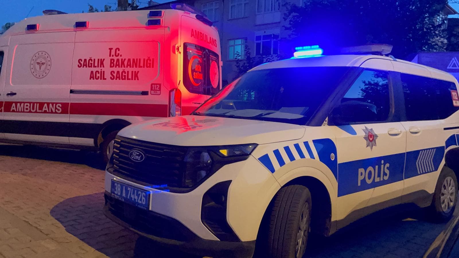 Erkek şahıs evinde ölü bulundu