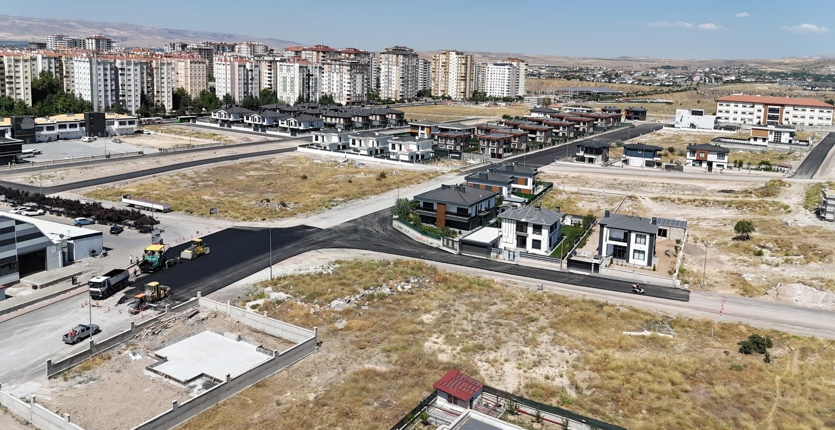 Melikgazi’den, Gesi Fatih Mahallesi’ne 2,5 kilometrelik yol yatırımı