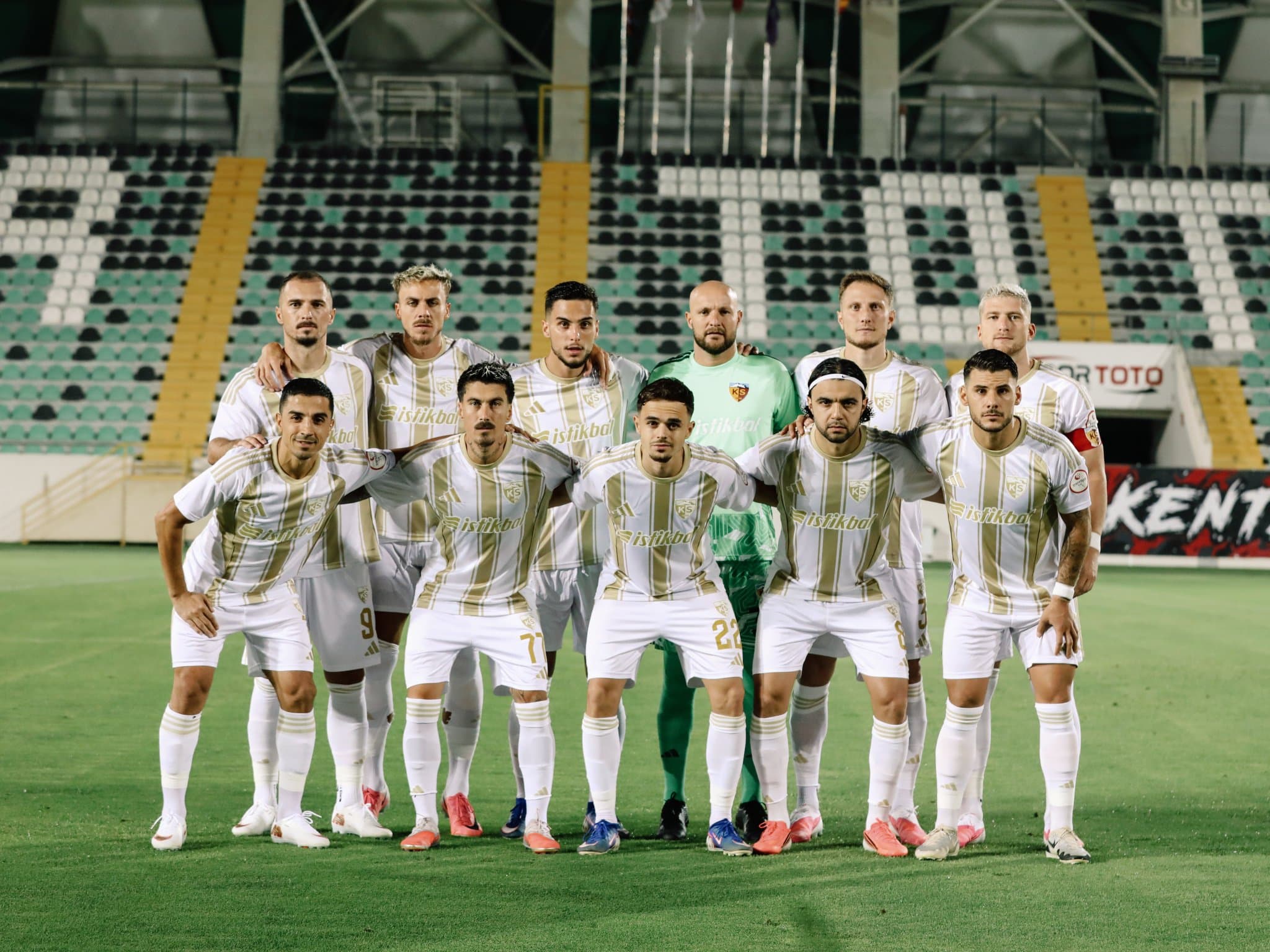 Kayserispor sezona galibiyetle başladı