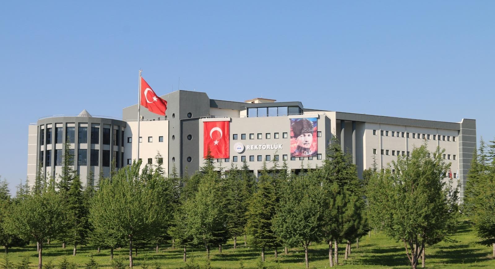 ERÜ ve KAYÜ Rektörlüğü için 95 aday yarışacak