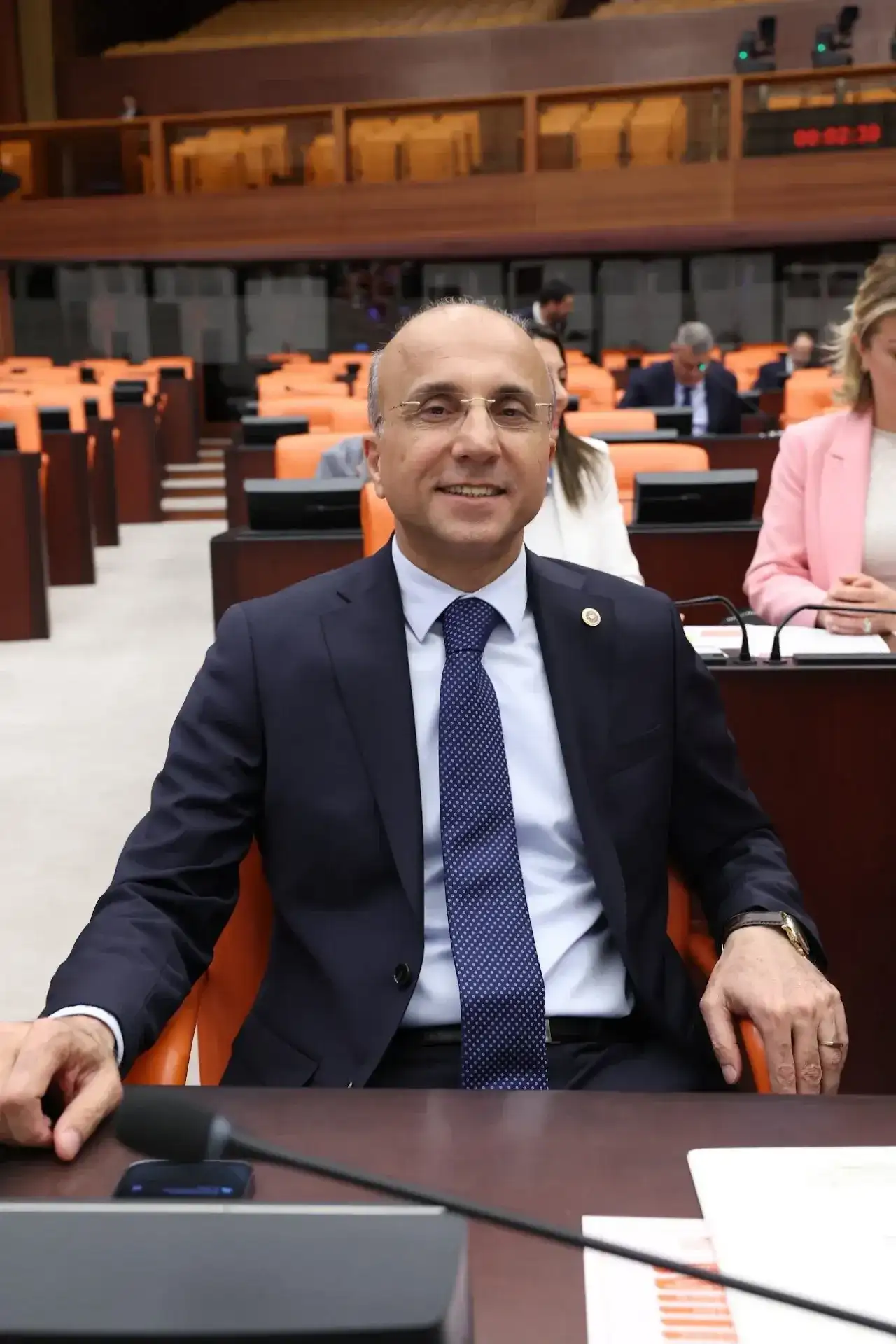 Milletvekili Genç; “Gaziye, protez gözünü krediyle aldıran düzenin adı sosyal devlet olamaz”