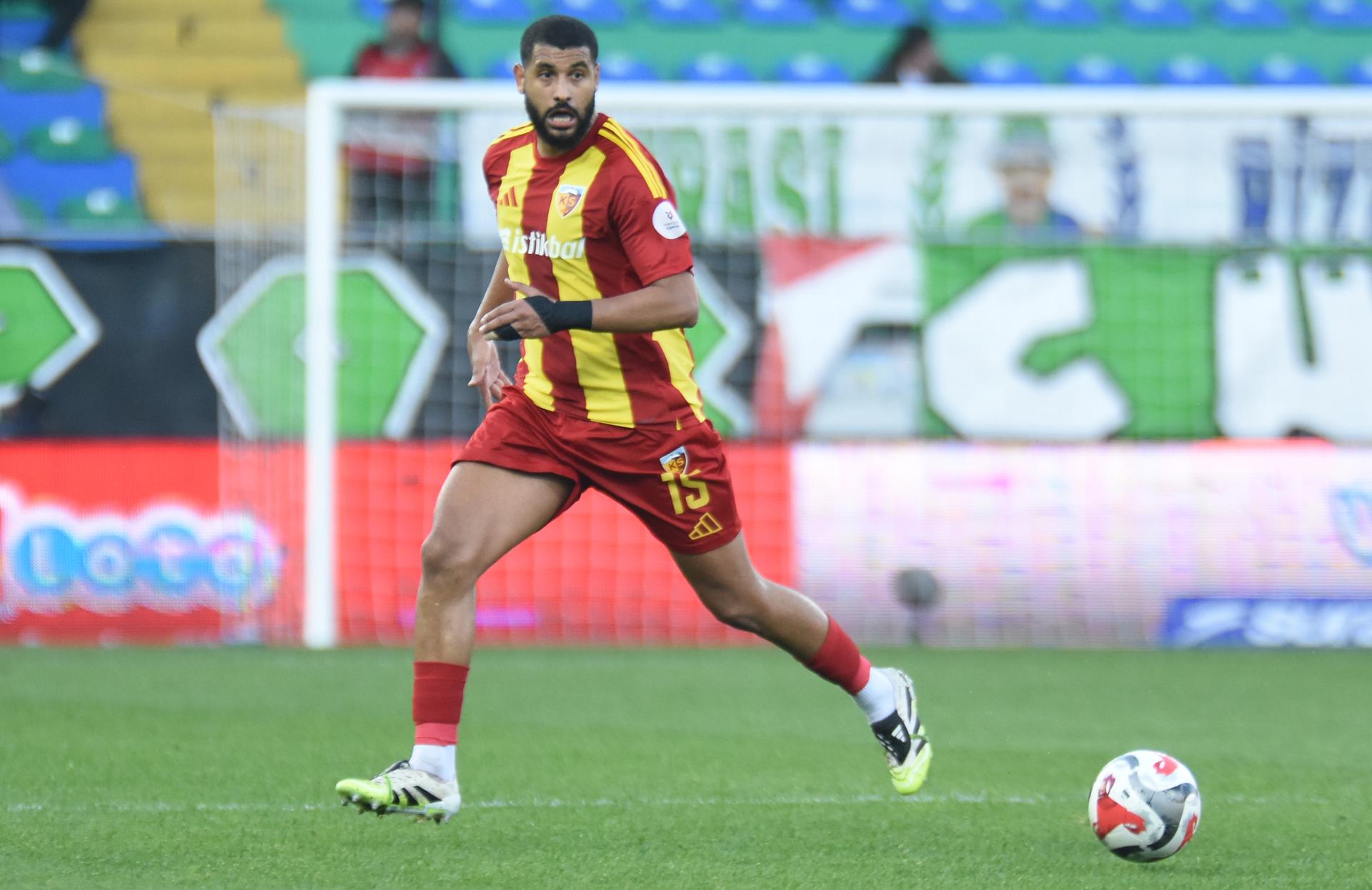 Kayserispor’da, Bennasser’in sözleşmesi fesh edildi
