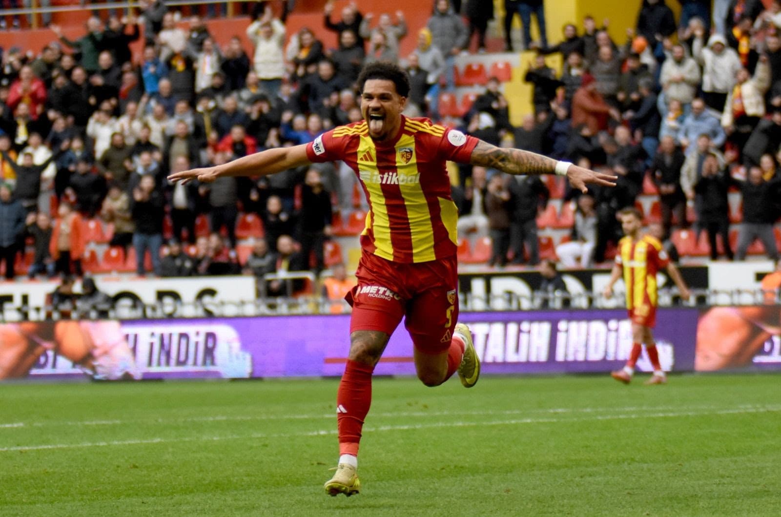 Kayserispor’da Onugkha’nın sözleşmesi karşılıklı olarak fesh edildi