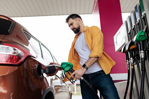 Benzine 2,74 lira zam bekleniyor