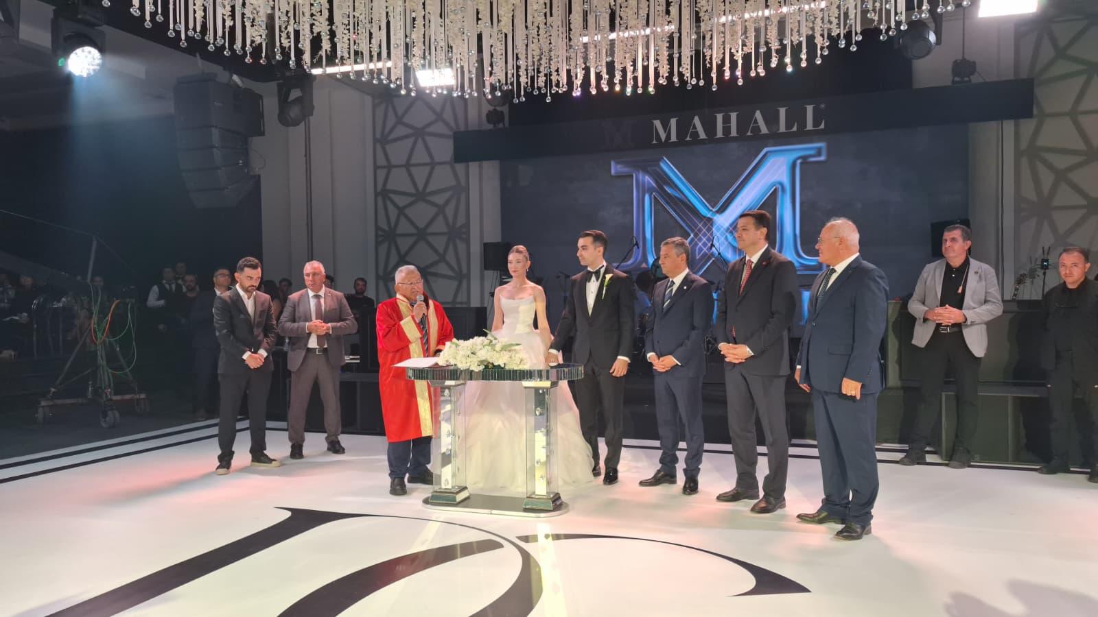 Saadet Partili Arıkan ile YENİ Partili Özel şahit oldu, Başkan Büyükkılıç nikahı kıydı